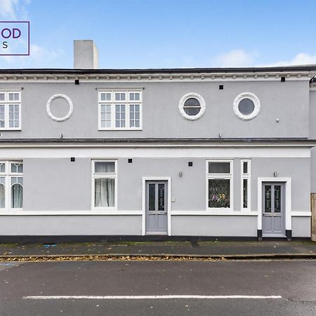 1 Bed 1 Bath Town Center Apartments For Corporates & Contractors, Wifi, Netflix And Parking On Selected Units By Redwood Stays Aldershot Eksteriør bilde