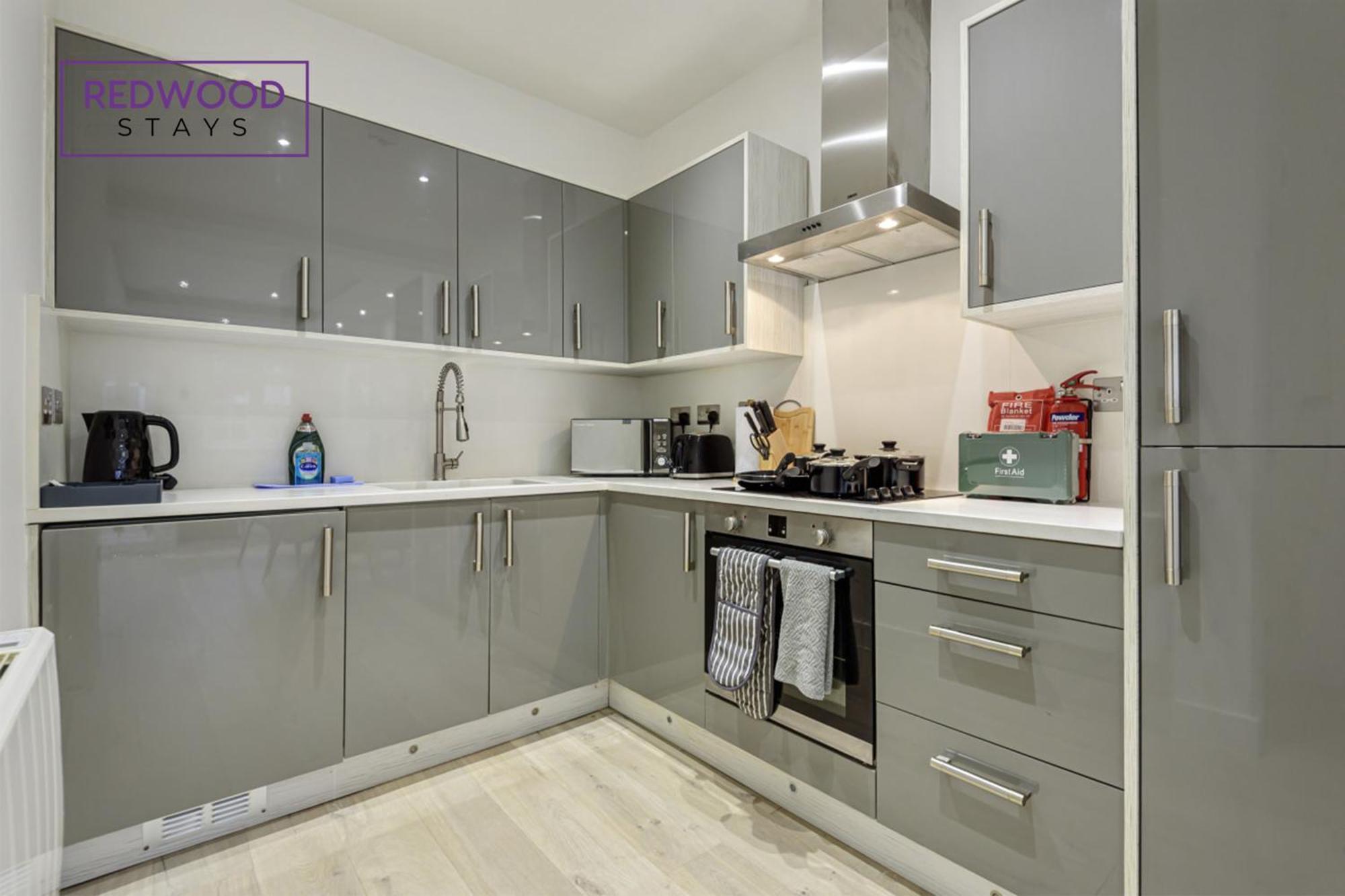 1 Bed 1 Bath Town Center Apartments For Corporates & Contractors, Wifi, Netflix And Parking On Selected Units By Redwood Stays Aldershot Eksteriør bilde