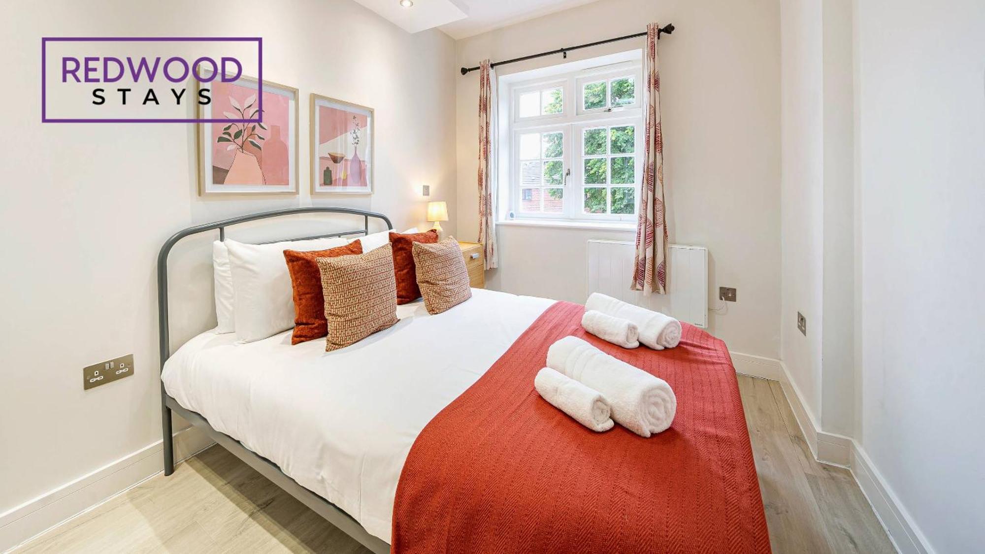 1 Bed 1 Bath Town Center Apartments For Corporates & Contractors, Wifi, Netflix And Parking On Selected Units By Redwood Stays Aldershot Eksteriør bilde
