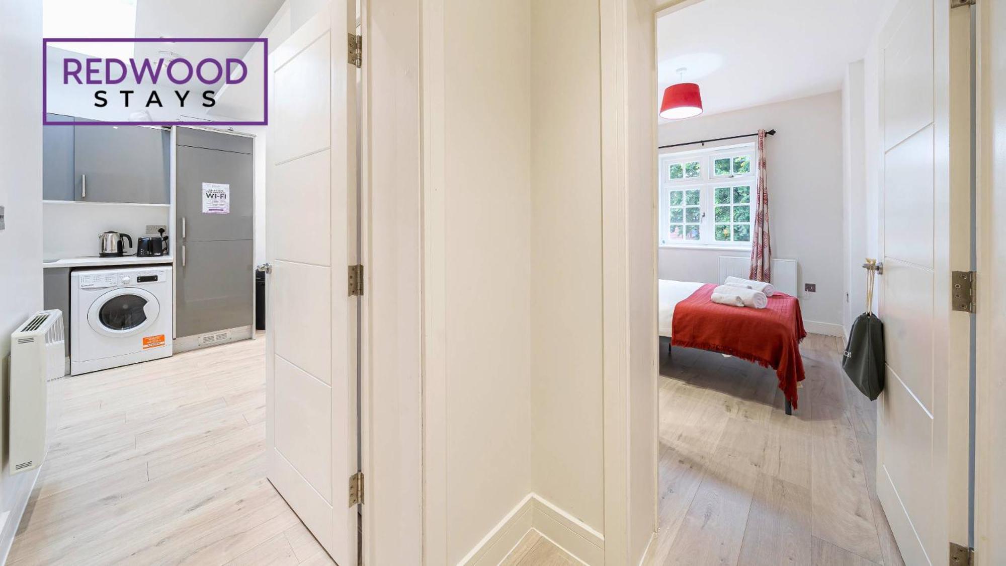 1 Bed 1 Bath Town Center Apartments For Corporates & Contractors, Wifi, Netflix And Parking On Selected Units By Redwood Stays Aldershot Eksteriør bilde
