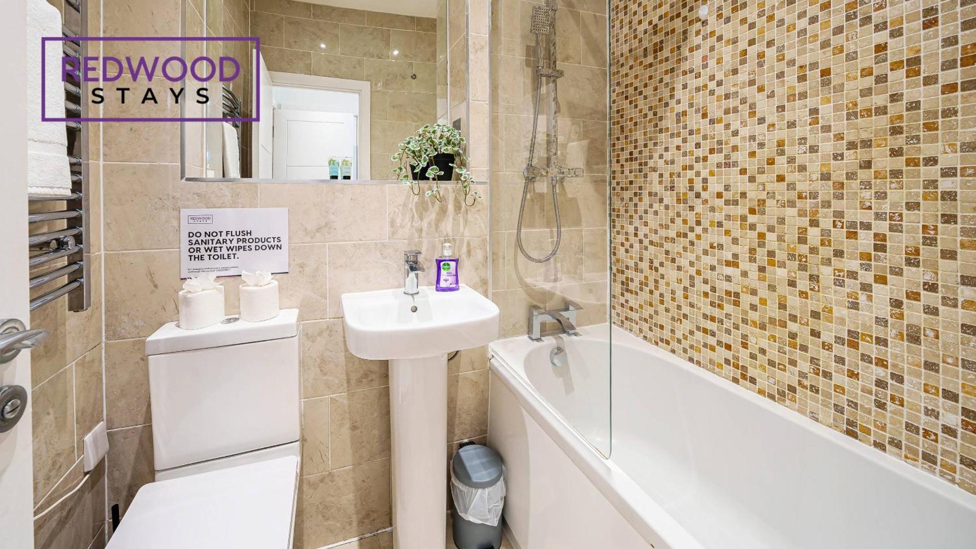 1 Bed 1 Bath Town Center Apartments For Corporates & Contractors, Wifi, Netflix And Parking On Selected Units By Redwood Stays Aldershot Eksteriør bilde